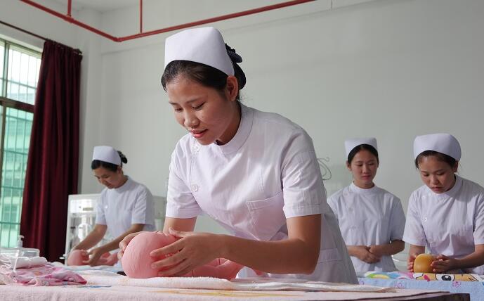 海南省第二卫生学校——实训室